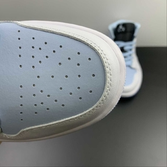 Jordan 1 Mid SE Ice Blue na internet