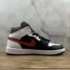 Jordan 1 Mid Black Chile Red White - comprar online