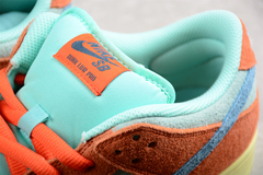 Nike SB Dunk Low Orange Emerald Rise - loja online