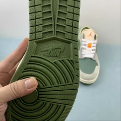 Imagem do Jordan 1 Low Craft SE Sky J Light Olive Bright Mandarin