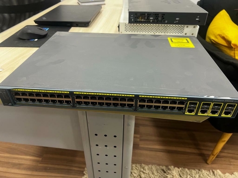 Switch Cisco Catalyst 4948 Ws-c4948, 48x Portas 10/100/1000
