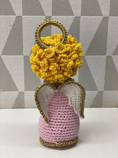 Anjinho de crochê amigurumi Rosa na internet