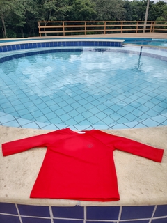 Camiseta UV Vermelha na internet