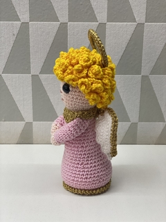 Anjinho de crochê amigurumi Rosa - comprar online