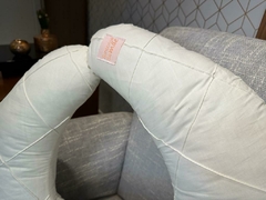 ALMOFADA AMAMENTAÇÃO BRANCO CHAMPAGNE - comprar online