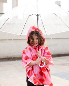CAPA DE LLUVIA CORAZONA