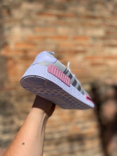 Tênis Adidas NMD Feminino na internet