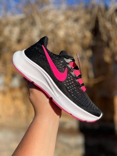 Tênis Nike Air Pegasus - Triunfo Americano Moda Fashion - Tênis de Qualidade
