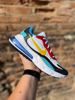 Tênis Nike Air React 270