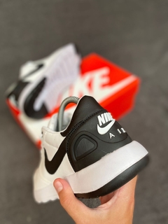 Imagem do Tênis Nike Air Retrô