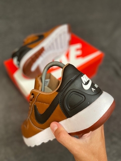 Tênis Nike Air Retrô - comprar online