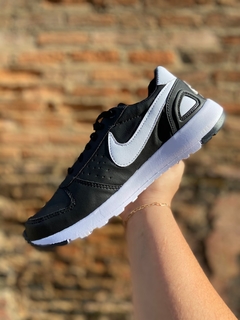 Tênis Nike Air Retrô na internet