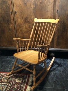 Mecedora Winsor unica disponible