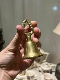 Campanita antigua en internet