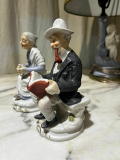 Par de figuras de porcelana - Nativa Interiores