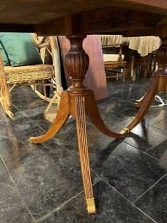 Mesa de comedor Sheraton - comprar online