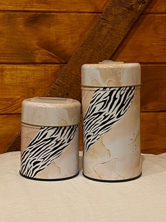 Imagen de Latas Eva Marmol