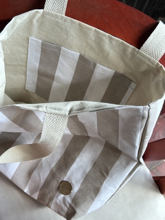 Imagen de Bolso Playero Estampado + Neceser