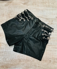 Short leather chains