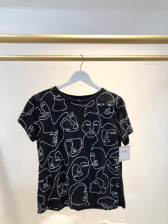 Blusa faces