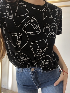 Blusa faces - Pode Store
