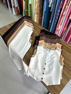 Conjunto colete + calça