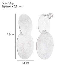 Brinco Prata Oval Trabalhado - Via Vizzon