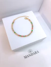 pulseira riviera dourada com pedrinhas coloridas