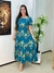 Vestido verde bordado dourado