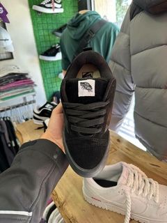 VANS Knu Skool FULL BLACK - tienda online