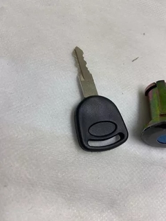 Imagem do Par Miolo Cilindro Porta F1000 F4000 F600 72 A 92 Completo