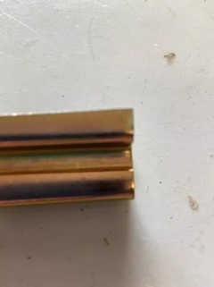Suporte Vidro F1000 F4000 Sapão 1993 A 1998 Zincado Reforçado - Casa das Peças RP