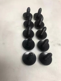 Paralama F1000 F4000 72 A 92 Com Presilhas E Parafusos Le - comprar online