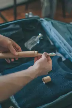 Estuche de Viaje porta cepillo de dientes de bambu - comprar online