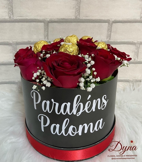 BOX DE LUXO COM ROSAS E FERRERO ROCHER