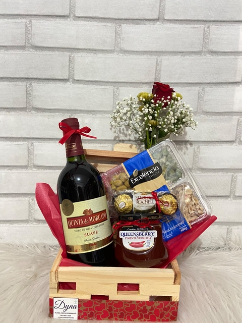 BAÚ MAMÃE COM VINHO