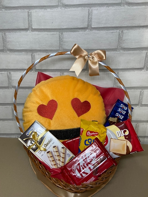 CESTA EMOJI E CHOCOLATES VARIADOS
