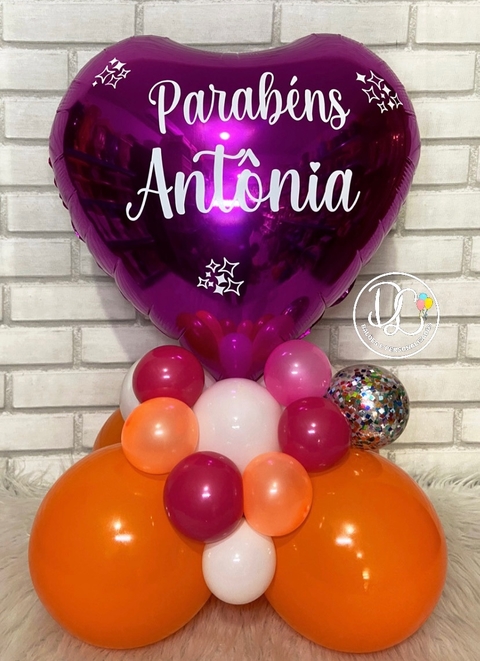 ARRANJO DE BALÕES PERSONALIZADO COM BASE ORGÂNICA