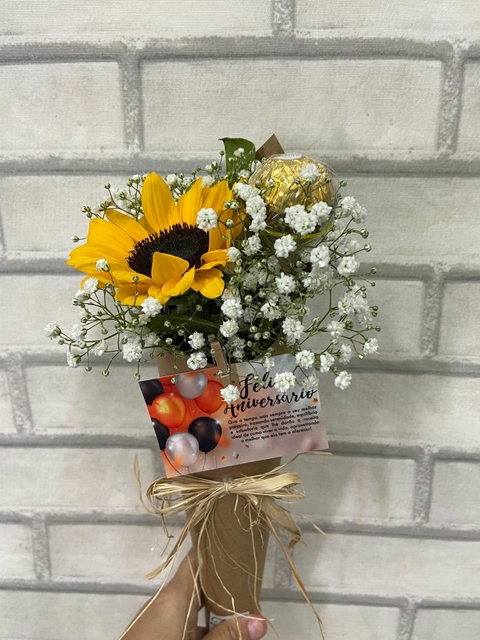 CONE GIRASSOL COM FERRERO ROCHER