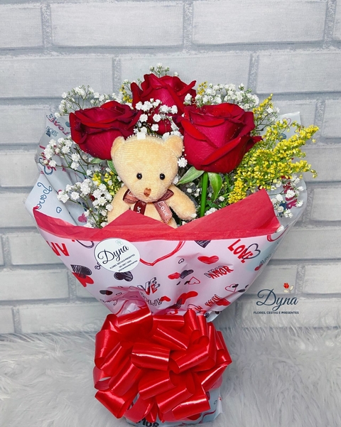 Mini Buquê com Rosas e Ursinho chaveirinho