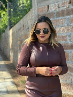 BLUSA KIM na internet