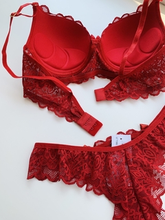 Conjunto Vermelho Pimenta na internet