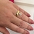 ANEL LISO COM PINGENTE GOTA CRISTAL FOLHEADO EM OURO 18K - comprar online