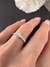 Anel ouro branco com 1 diamante de 4,2mm e 6 diamantes de 1,5mm - comprar online
