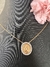 Colar ouro amarelo e branco medalha religiosa diversa* e borda com 28 moissanitas 1,5mm - comprar online