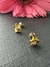 Brinco ouro amarelo flor com diamante - comprar online