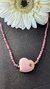 Colar ouro amarelo turmalina rosa esfera facetada 3,2mm com coração de madre rainha 2cm com detalhe em ouro - comprar online