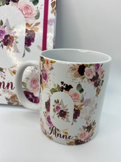 Caderno Pautado e Caneca Personalizada - Analice Ateliê