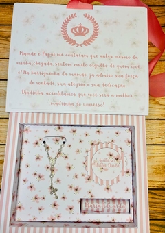 Caixa Convite Padrinho - Coleção Afeto - Realeza Menina na internet