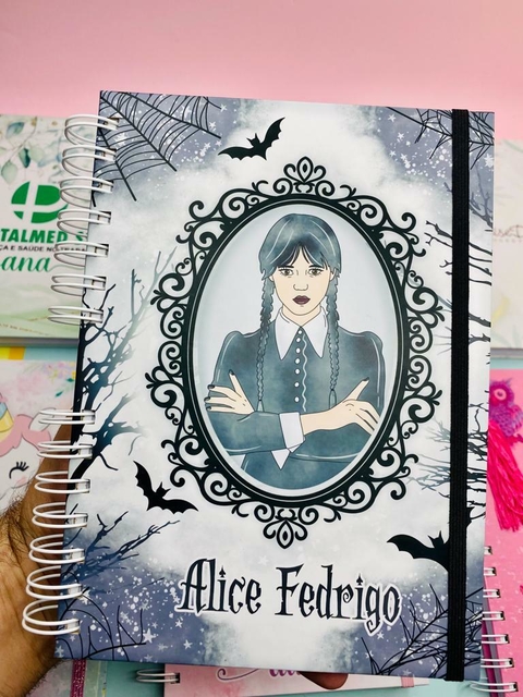 Caderno Pautado Personalizado 200 pag - 15x21 - Wandinha